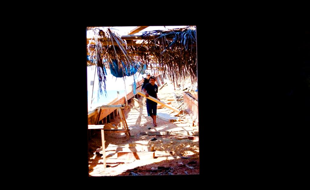 Melonjaknya kayu besi, membuat harga pinisi terlalu tinggi bagi pengusaha pelayaran daerah yang merupakan pelanggan tradisionalnya.  