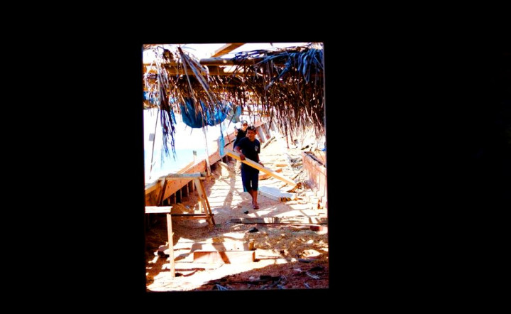 Melonjaknya kayu besi, membuat harga pinisi terlalu tinggi bagi pengusaha pelayaran daerah yang merupakan pelanggan tradisionalnya.  