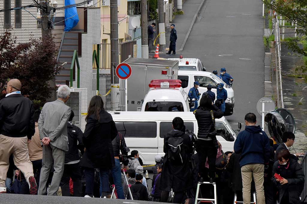 Polisi Jepang yang tengah menyelidiki hilangnya seorang perempuan berusia 23 tahun, justru berhasil mengungkap kasus pembunuhan mengerikan di sebuah apartemen di Zama, pinggiran Kota Tokyo, Selasa (31/10/2017). 