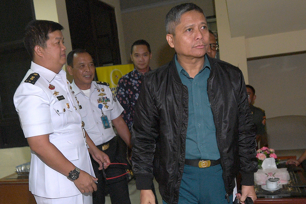 Uang tersebut diterima sebagai hadiah karena telah memenangkan lelang kepada PT Melati Technofo.