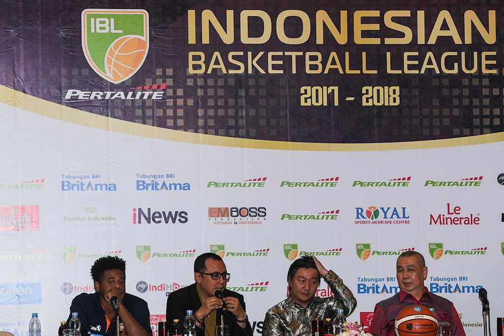 Babak reguler IBL musim 2017-2018 akan berlangsung di delapan kota yaitu Semarang, Bandung, Solo, Jakarta, Surabaya, Yogyakarta, Cirebon, dan Malang mulai Desember 2017 hingga akhir Februari 2018.
