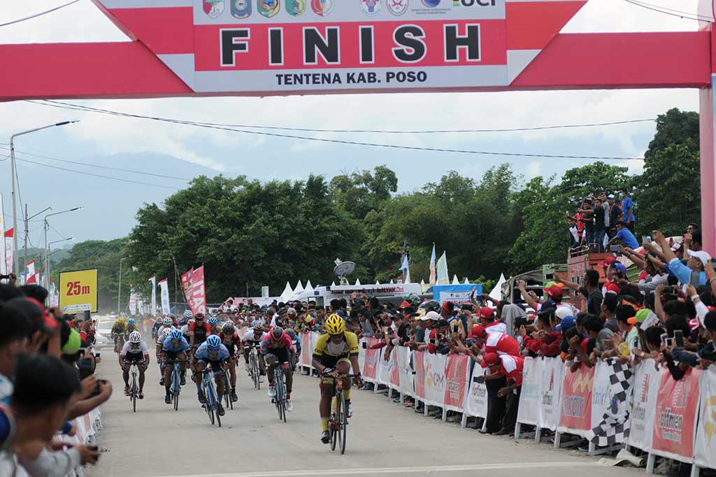 Jamal yang baru saja menjuarai Tour de Ijen (Banyuwangi) dan Tour de Molusca (Maluku) itu juga ditetapkan menjadi pebalap Indonesia terbaik dalam Etape I ini.