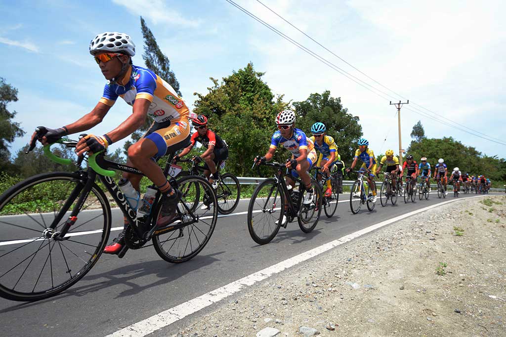 Sementara gelar raja tanjakan (king of mountain) diraih Jonel Carcueva, pebalap tim Go for Gold Filipina.