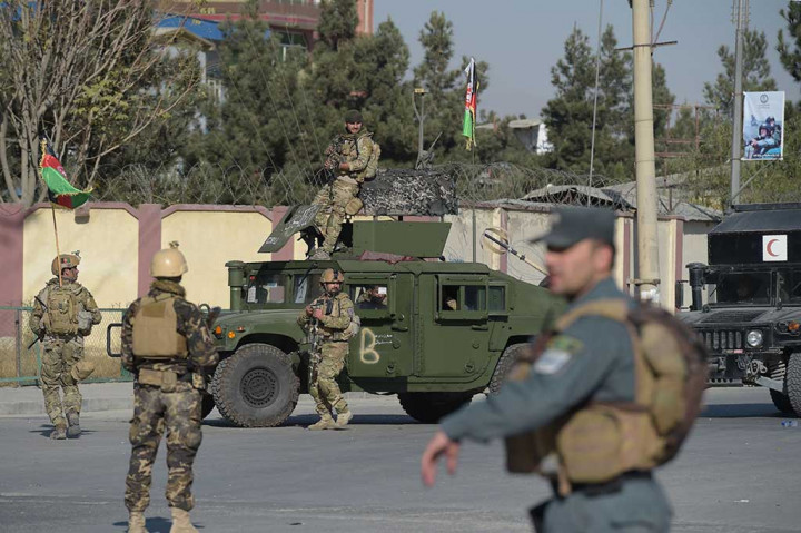 Pasukan khusus Afghanistan akhirnya berhasil melumpuhkan para penyerang dan membebaskan para staf yang terjebak di dalam stasiun televisi tersebut. Serangan tersebut diklaim oleh kelompok Islamic State (IS).