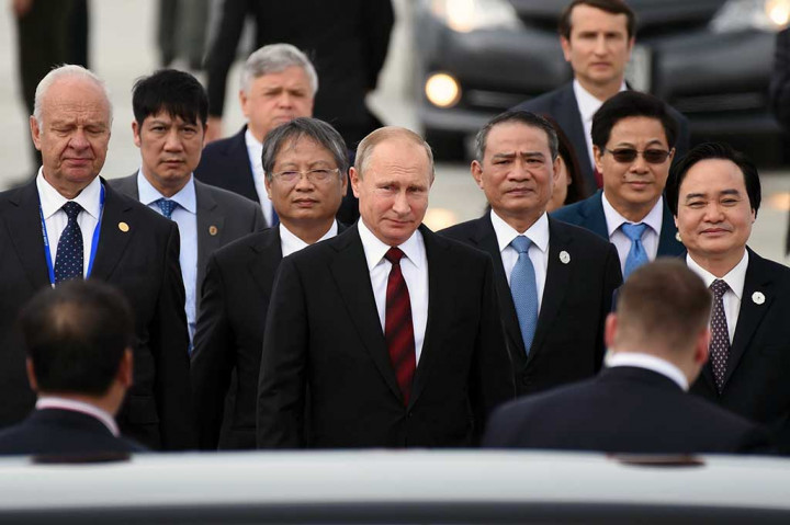 Selain Jokowi, beberapa pemimpin dunia juga telah tiba di Vietnam. Mereka di antaranya adalah Presiden Rusia Vladimir Putin.