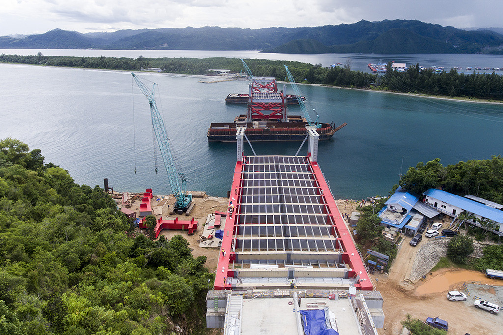 Foto areal pembangungan proyek jembatan Holtekamp di Jayapura, Papua.