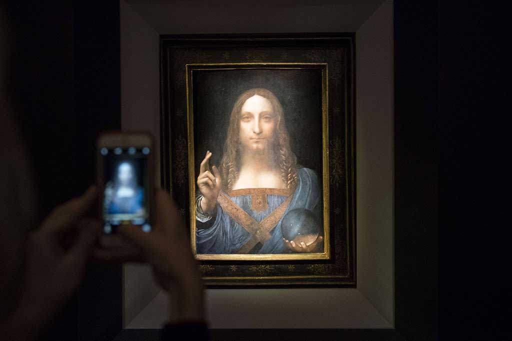 Salvator Mundi merupakan satu dari 20 lukisan karya Leonardo yang diketahui ada dan satu-satunya di tangan pribadi.
