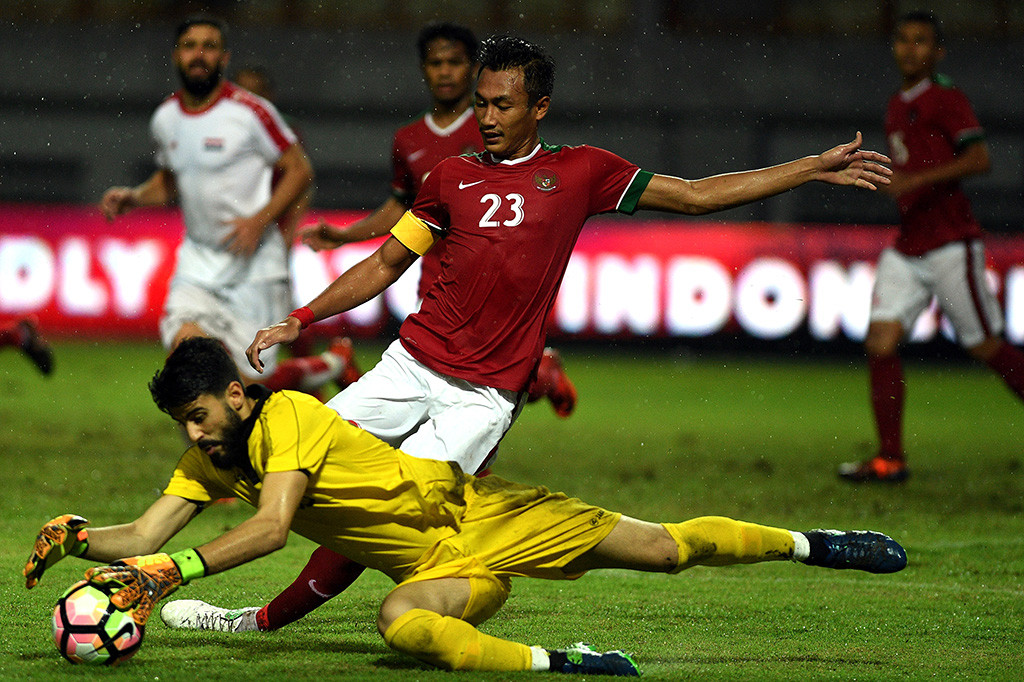 Pada babak pertama, duel berlangsung sengit. Kedua tim saling berbalas serangan dan menghasilkan skor 2-2 hingga paruh waktu. Namun, pada babak kedua, Suriah melakukan pergantian pemain dan menampilkan permainan agresif dan mampu unggul saat laga babak kedua baru berjalan lima menit.