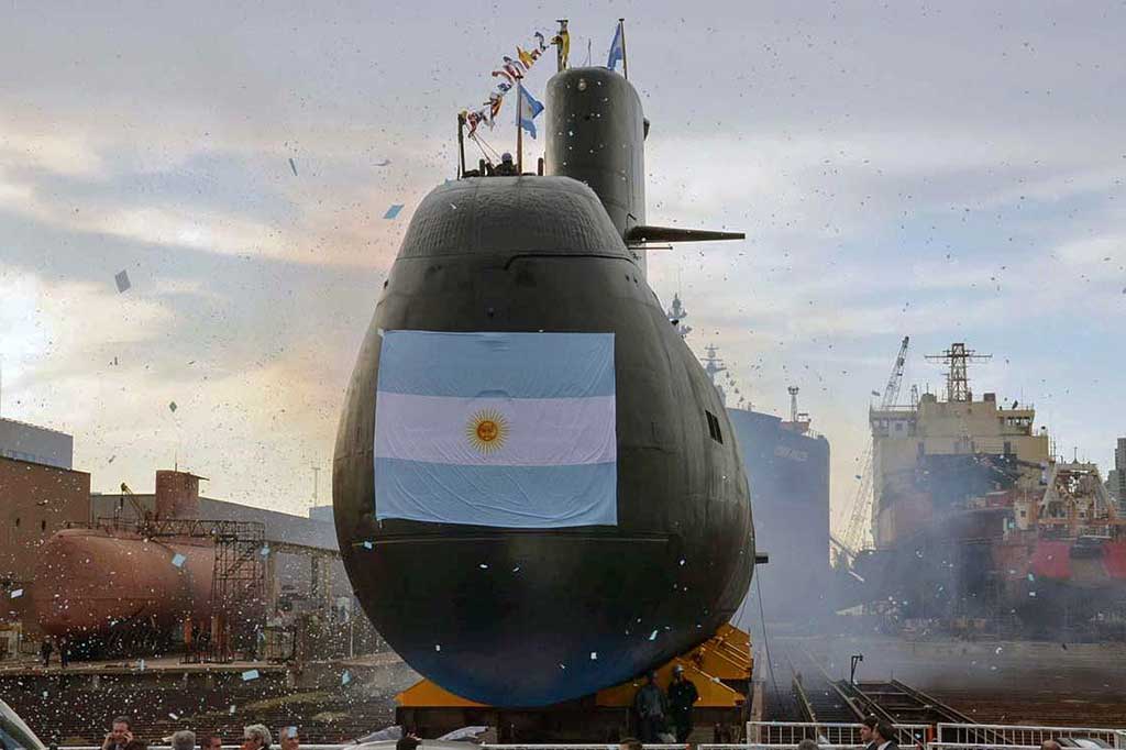 Foto file yang menunjukkan kapal selam Argentina ARA San Juan di Buenos Aires. Kapal selam tersebut hilang kontak sejak Rabu, 15 November 2017 di lepas pantai selatan negara tersebut.