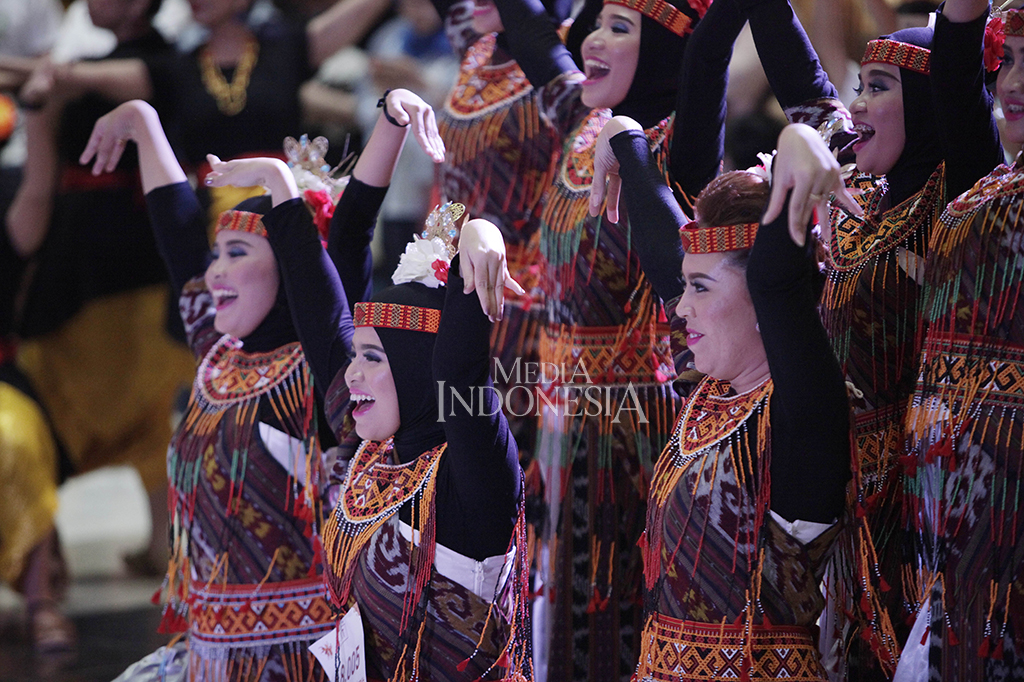 Total ada 3.000 orang yang terdiri dari perorangan, komunitas generasi muda, sanggar tari, komunitas pecinta tari, sekolah dan universitas di Indonesia. 