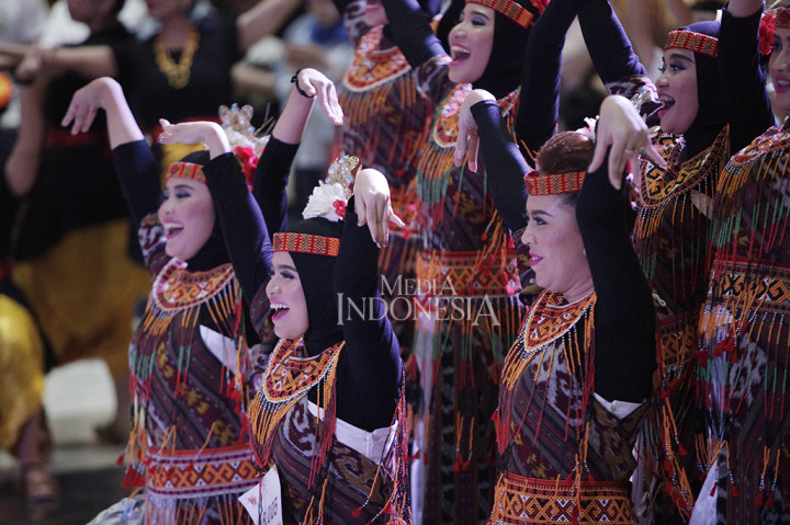 Total ada 3.000 orang yang terdiri dari perorangan, komunitas generasi muda, sanggar tari, komunitas pecinta tari, sekolah dan universitas di Indonesia. 
