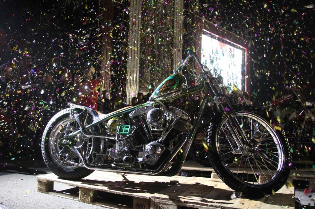 Motor milik Lutfhi Ardhika yang menganut genre traditional chopper ini, didaulat jadi The Greatest Bike Suryanation Motorland. (SM)