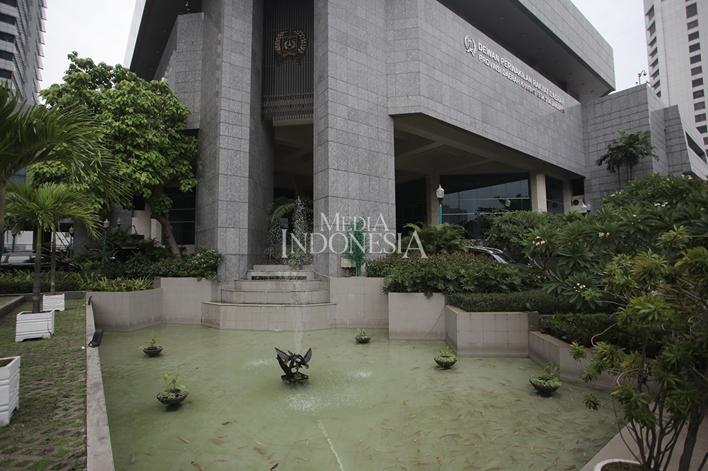 Pemprov DKI Jakarta akan merenovasi air mancur di kawasan Gedung DPRD dengan anggaran sebesar Rp 620 juta.