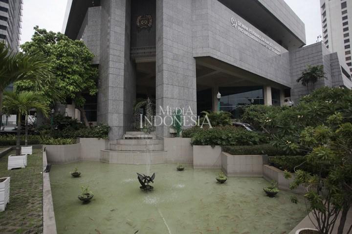 Pemprov DKI Jakarta akan merenovasi air mancur di kawasan Gedung DPRD dengan anggaran sebesar Rp 620 juta.
