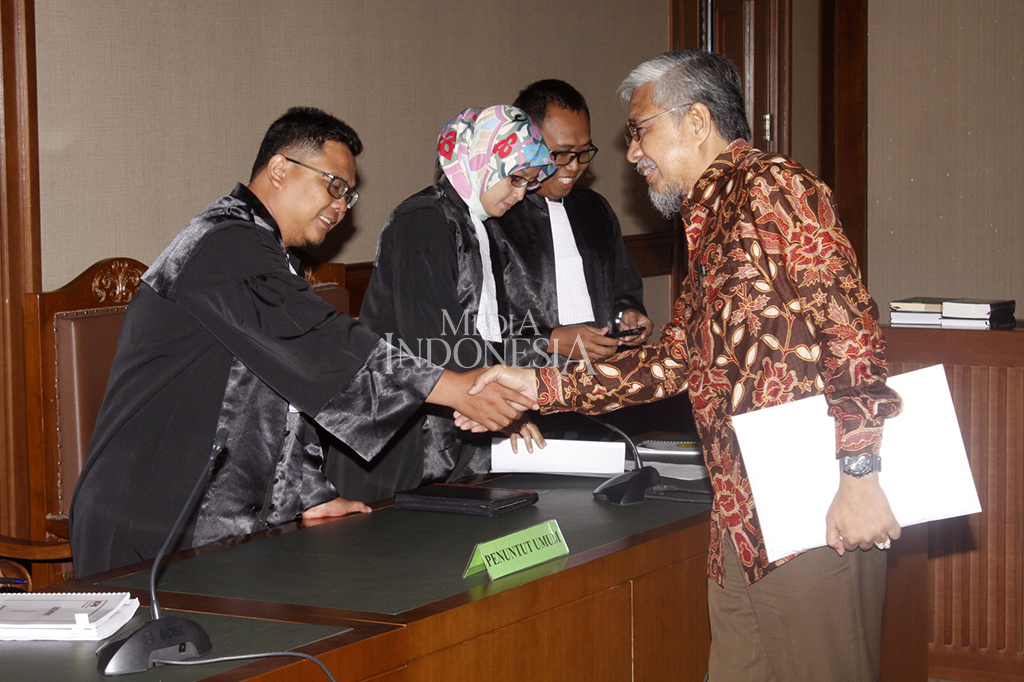 Nur Alam menilai perkaranya bukan ranah pengadilan Tipikor. Hal itu disampaikan kuasa hukum Nur Alam, Didik Supriyanto dalam sidang nota keberatan atau eksepsi di Pengadilan Tipikor Jakarta.