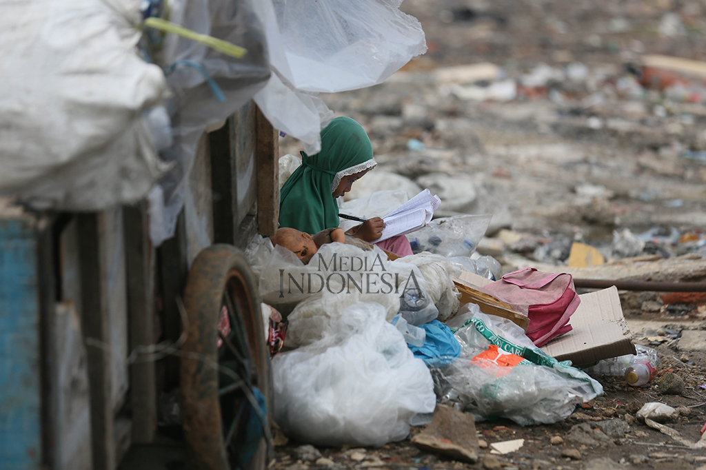 Kementerian Sosial pada 2016 mencatat jumlah anak jalanan di Jakarta mencapai angka yang sangat tinggi, yaitu 7.600 dan juga dengan kota-kota besar lainnya.