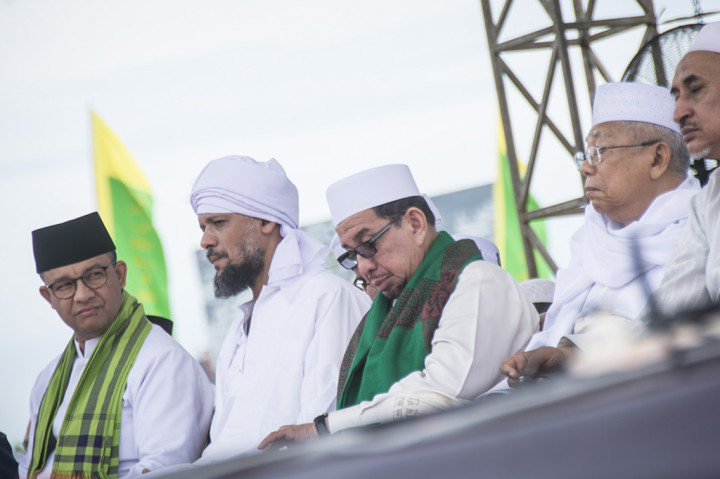 Gubernur DKI Jakarta Anies Baswedan pun turut hadir dalam acara yang digelar Majelis Rasulullah SAW ini.