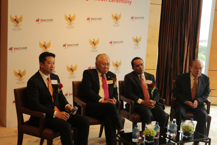 Kepengurusan sementara Inacham dipimpin James Hartono sebagai Presiden dan Tjia Boen Sien sebagai Ketua. 