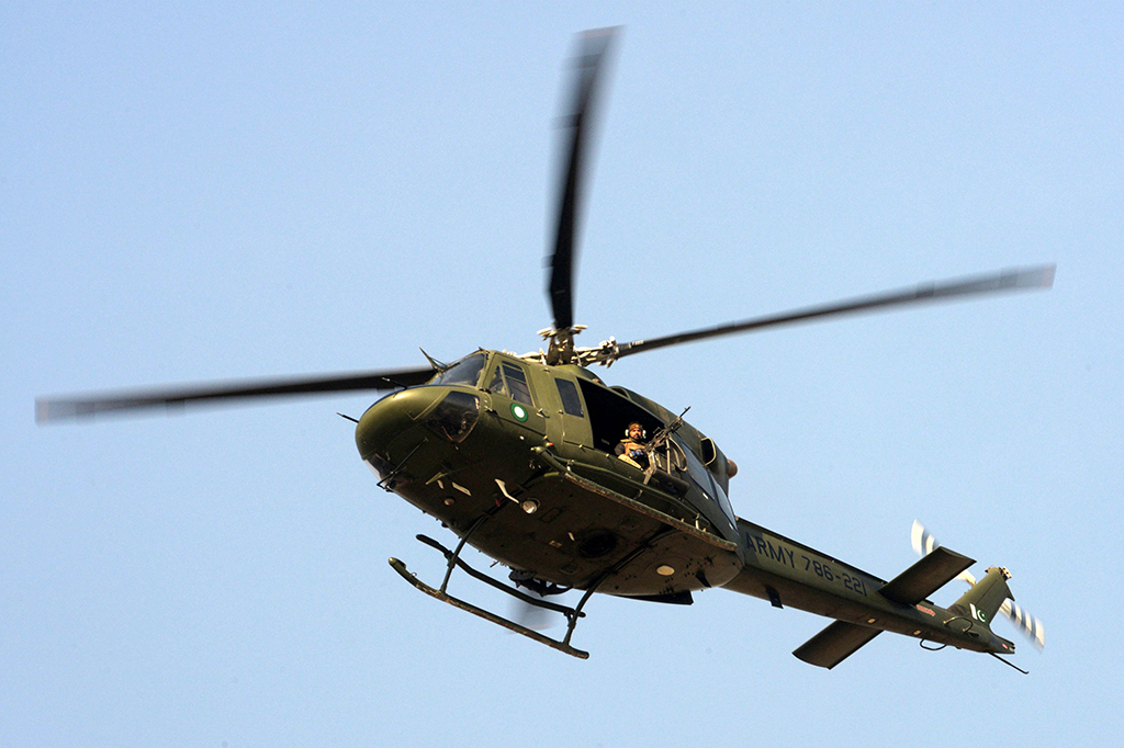 Polisi dan tentara yang dipanggil ke tempat kejadian berhasil menewaskan semua penyerang di Institut Pelatihan Pertanian di kota barat laut Peshawar sekitar dua jam setelah serangan tersebut. Tidak disebutkan berapa jumlah penyerang dalam peristiwa tersebut.