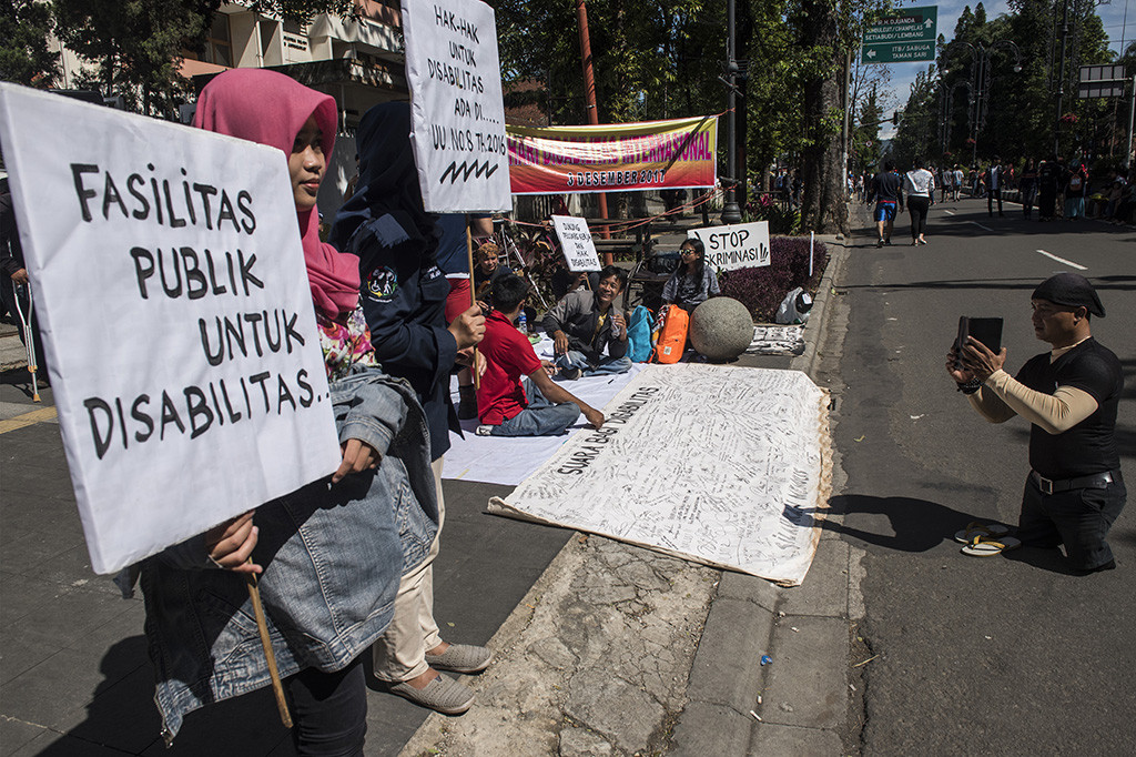 Aksi tersebut mengharapkan kesetaraan dalam kesempatan kerja dan kepedulian masyarakat terhadap penyandang disabilitas serta merubah paradigma bahwa penyandang disabilitas memiliki perlakuan dan hak yang sama dengan warga lainnya.