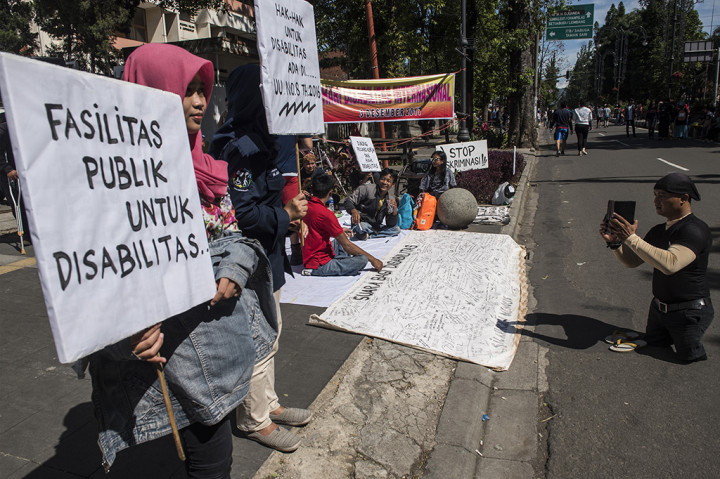 Aksi tersebut mengharapkan kesetaraan dalam kesempatan kerja dan kepedulian masyarakat terhadap penyandang disabilitas serta merubah paradigma bahwa penyandang disabilitas memiliki perlakuan dan hak yang sama dengan warga lainnya.