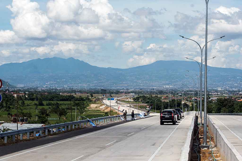 Menurut beliau, dengan adanya Tol Soroja tersebut maka perjalanan dari Kota Bandung (dari interchange Tol Pasirkoja) menuju Soreang atau sebaliknya, yang biasanya membutuhkan waktu 1,5 jam, menjadi 12 menit saja menggunakan tol.