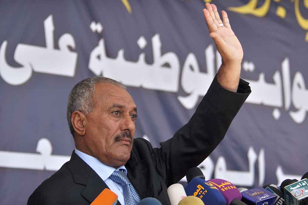 Mantan Yaman Ali Abdullah Saleh, yang baru saja memutuskan memihak sekutu pimpinan Arab Saudi dalam perang Yaman, tewas oleh tembakan jarak jauh.
