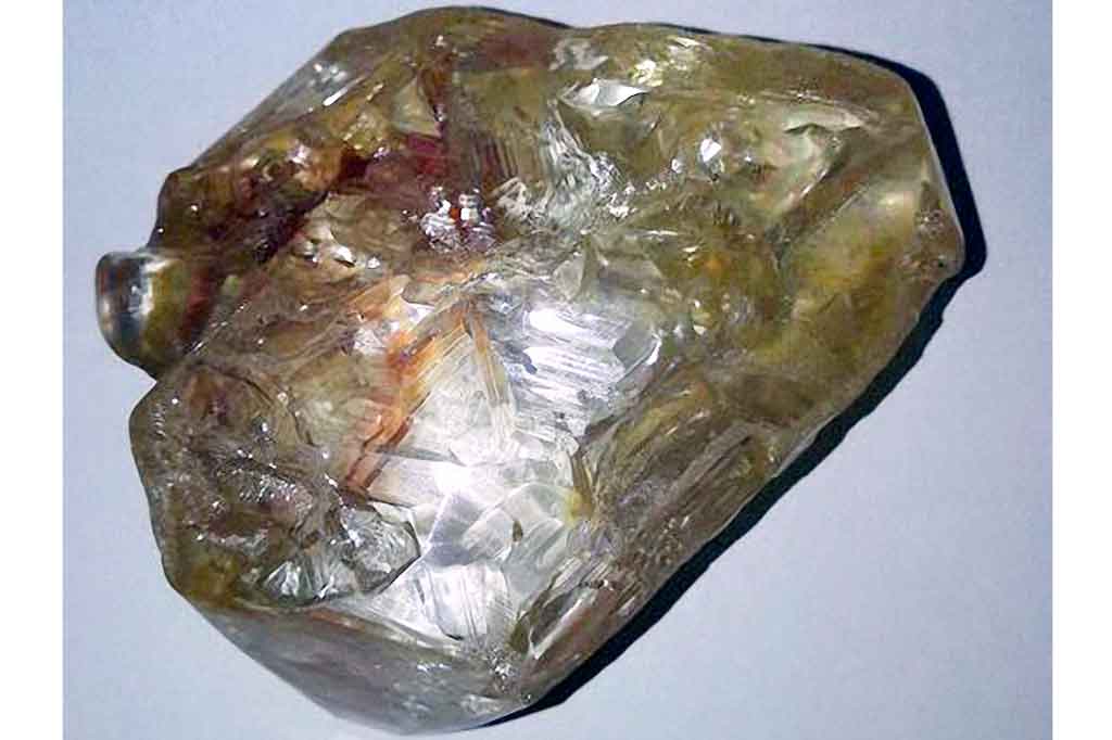 Momoh kemudian menyerahkan berlian tersebut kepada pemerintah untuk dilelang, dan berharap dengan penjualan berlian tersebut bisa memperbaiki kehidupan masyarakat, termasuk penyediaan air, listrik, dan jalan. 