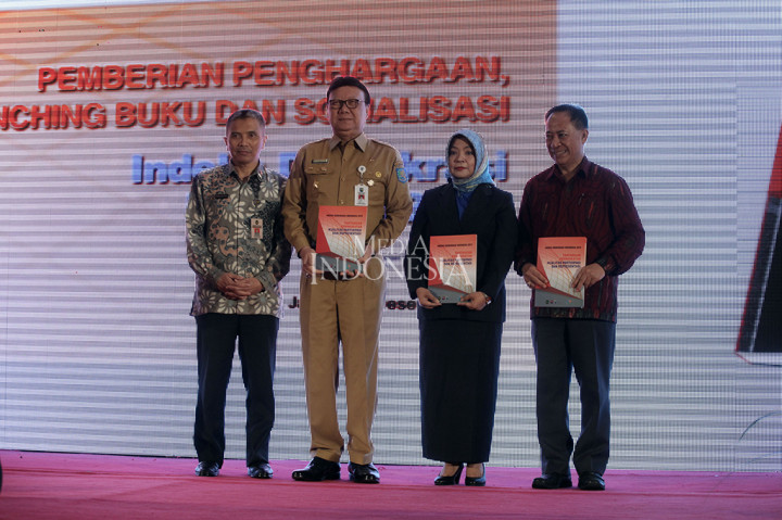 Indeks Demokrasi Indonesia adalah hasil penilaian terhadap kondisi demokrasi tingkat provinsi seluruh Indonesia. Asesmen terhadap kondisi demokrasi ini telah dilakukan sejak 2009.