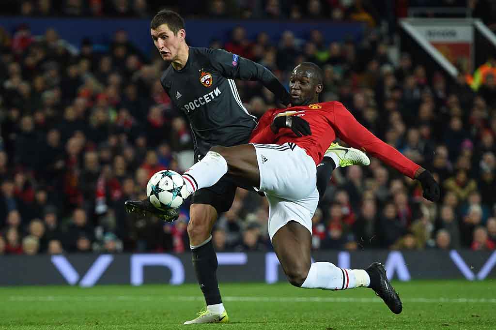 Usaha tuan rumah untuk menyamakan kedudukan akhirnya membuahkan hasil lewat tendangan voli Romelu Lukaku meneruskan umpan Paul Pogba pada menit ke-64.