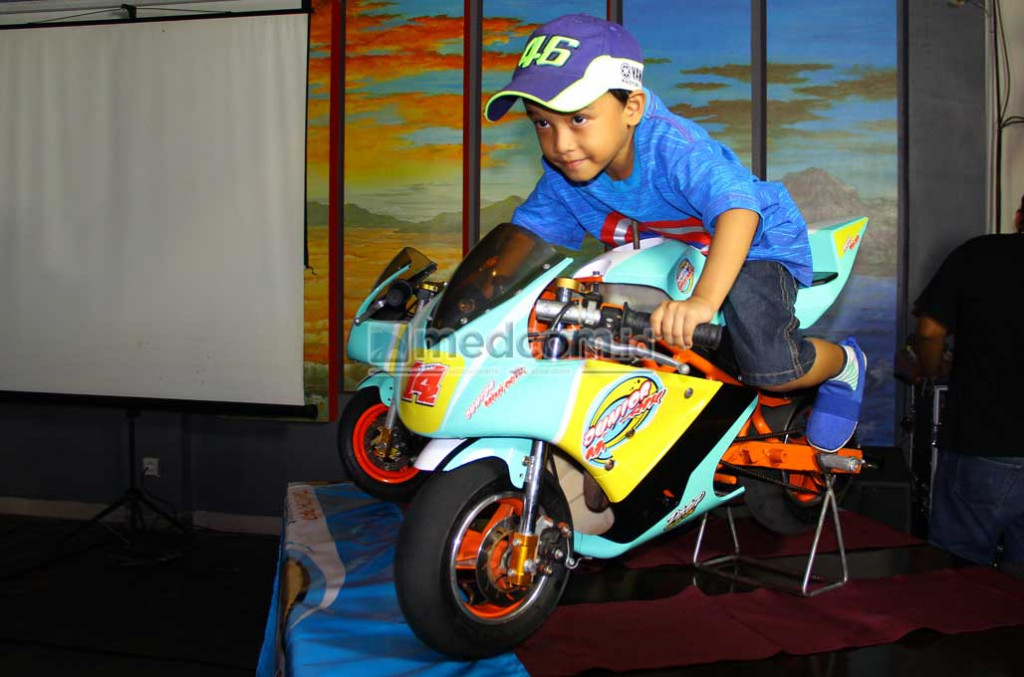 Bocah berusia di bawah 14 tahun jadi target utama pembibitan pembalap cilik. Bahkan penyelenggara membuat kelas balap tertentu untuk membuat persaingan lebih merata. medcom.id/Ahmad Garuda