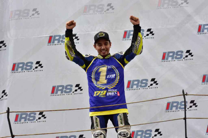 Richard Taroreh sang juara umum kelas Kejurnas Sport 150cc.
