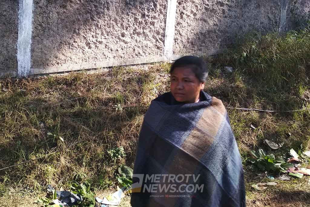 Wanita Khasi menggunakan pakaian tradisional Jainsem di pinggiran Kota Shillong. Suku Khasi merupakan kelompok mayoritas di ibu kota Negara Bagian Meghalaya tersebut. Suku ini memiliki kemiripan budaya dengan bangsa Kamboja dan Vietnam.