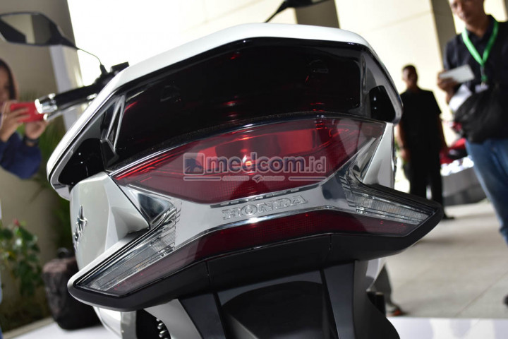 Teknologi LED sudah tersemat di seluruh lampu All New PCX 150.