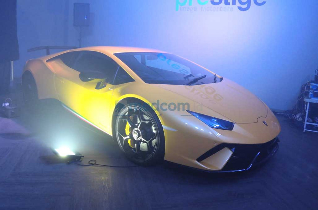 Lamborghini Huracan Performante mengusung semua fitur terbaik untuk merasakan sensasi mobil eksotis asal Italia itu. medcom.id/Ahmad Garuda