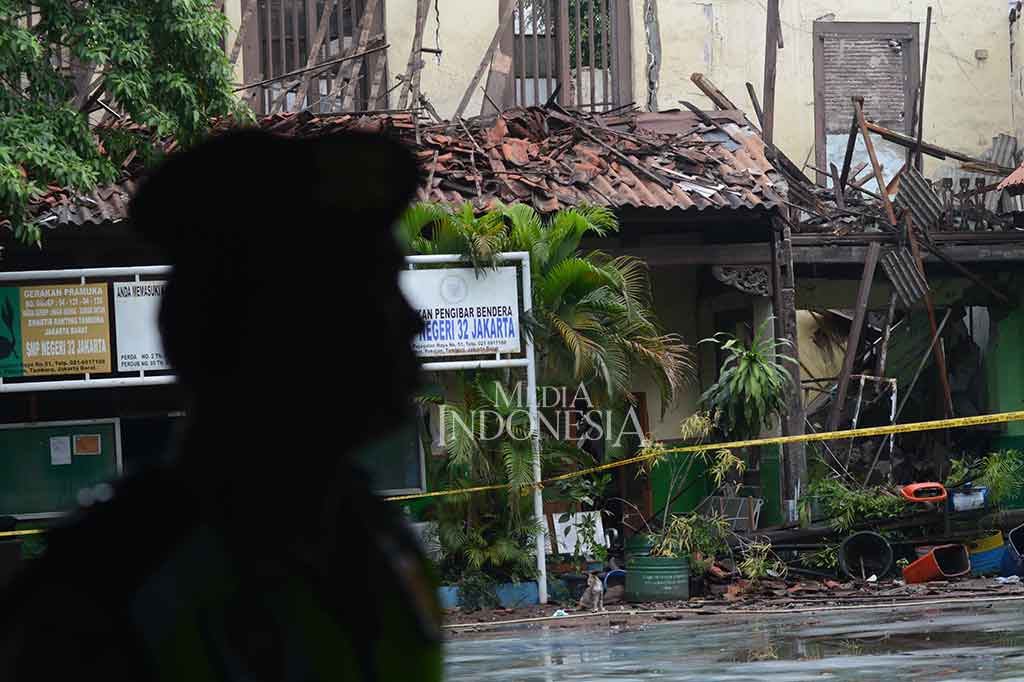 Robohnya bangunan cagar budaya yang didirikan sekitar tahun 1800-an tersebut mengakibatkan tiga orang terluka. Penyebab robohnya bangunan masih diselidiki pihak yang berwenang. MI/M Irfan