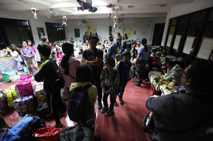 Sekitar 240 penumpang berhasil diselamatkan, beberapa menderita luka-luka dari gelombang tinggi di lepas pantai utama Luzon. Sementara itu tujuh penumpang masih dalam pencarian.