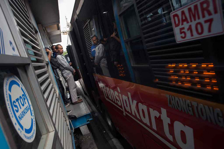 Sistem OK-Otrip nantinya akan mengintegrasikan seluruh moda transportasi publik massal, yaitu TransJakarta, bus kecil dan angkutan kota, dengan dikenai biaya sebesar Rp5000 dan berlaku selama tiga jam sejak 'tap in' pertama. 