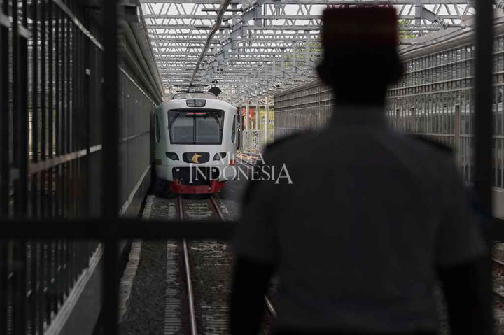 Adapun, jadwal keberangkatan KA Bandara Soekarno-Hatta dimulai pada pukul 03.40 rute Sudirman Baru (BNI City) sampai dengan Soekarno-Hatta dan 06.10-23.10 rute Soekarno-Hatta sampai dengan Sudirman Baru.