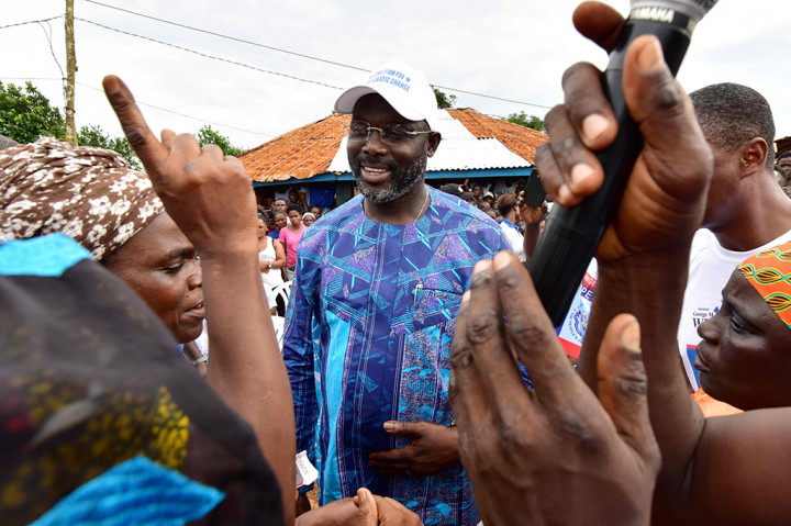 Pria 51 tahun itupun kini resmi menjadi presiden ke-25 untuk Liberia menggantikan Ellen Johnson Sirleaf, yang sudah berkuasa selama 12 tahun.