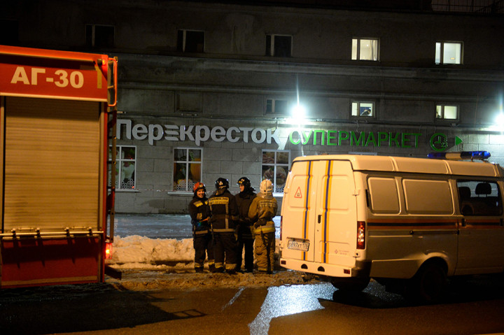 Kepala unit investigasi Saint Petersburg, Alexander Klaus, mengatakan 10 orang yang mengalami luka telah dirawat di rumah sakit.