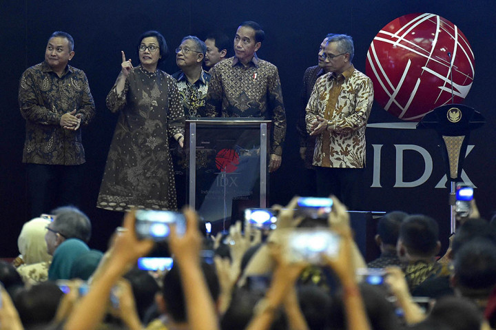 Indeks Harga Saham Gabungan (IHSG) pada perdagangan terakhir tahun 2017 ditutup naik 41,6 poin atau sekitar 0,66 persen ke level 6.355,65 yang merupakan level tertinggi baru sepanjang masa BEI berdiri. 