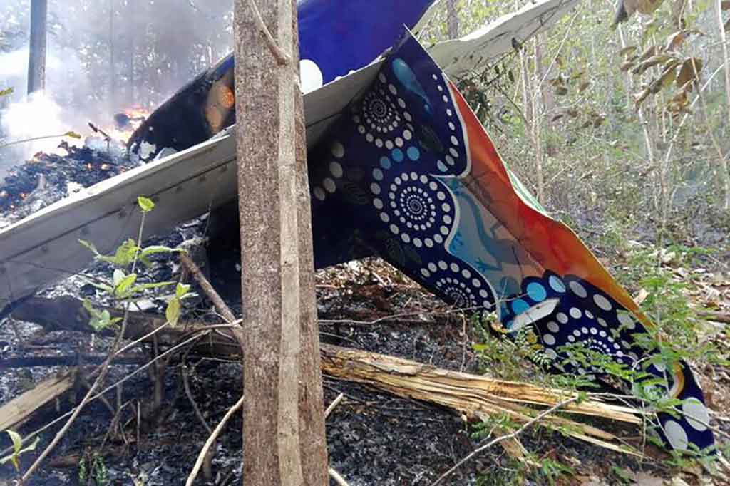 Pesawat tersebut lepas landas dari sebuah lapangan terbang kecil di Punta Islita pada pukul 10.30 waktu setempat dan kemudian jatuh serta terbakar. 