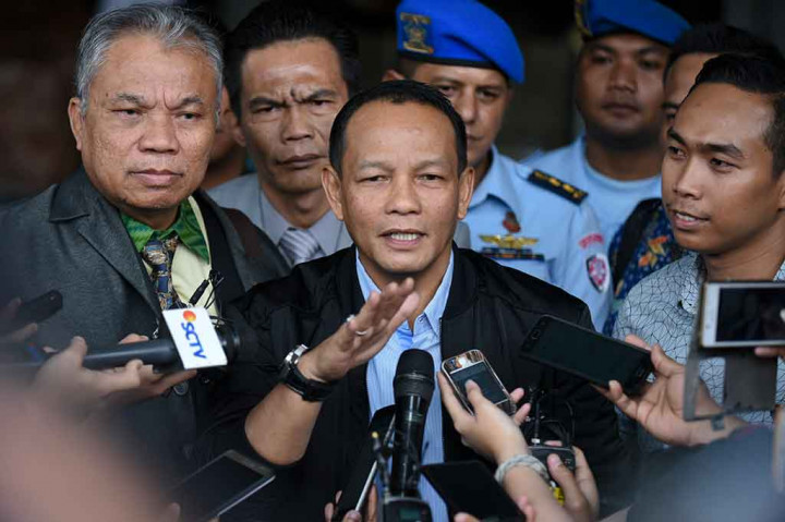 Agus tidak memberikan penjelasan secara spesifik soal pemeriksaannya kali ini dan menyerahkannya kepada KPK. 