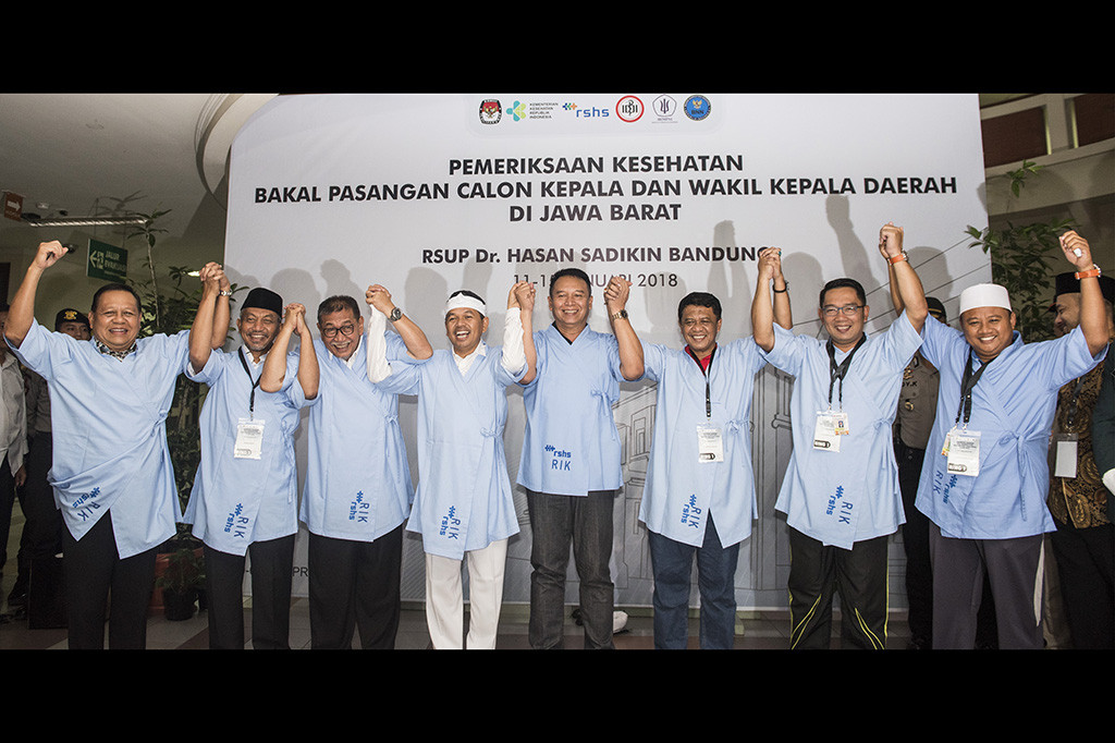Wajah Ceria Paslon Pilgub Jabar Usai Jalani Tes Kesehatan