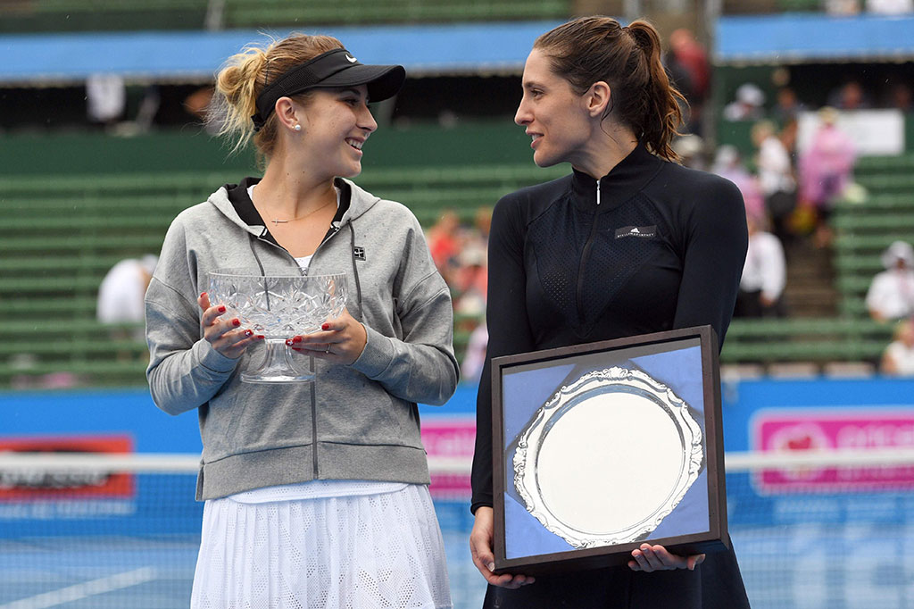 Petenis Swiss tersebut mengalahkan Petkovic dengan 3-6, 6-4, 10-4 (tiebreak final set. 