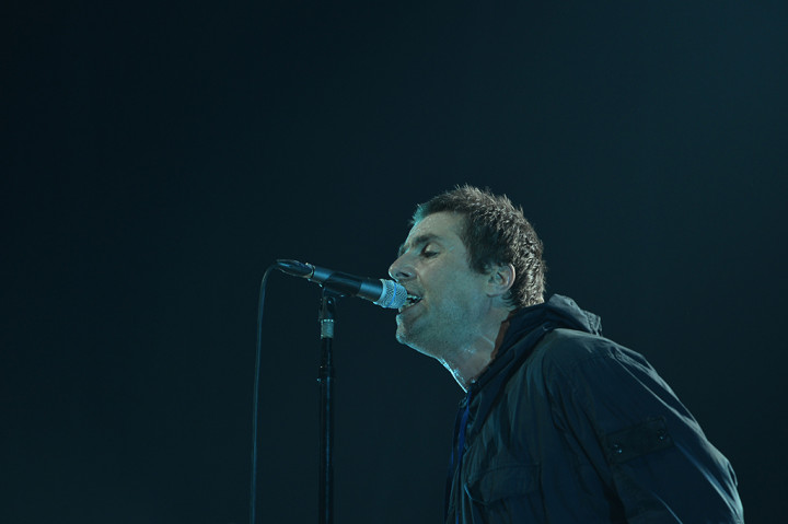 Liam yang tampil dengan menggunakan jaket hoodie berwarna hitam, tak menanggalkan ciri khasnya di atas panggung. ANTARA/Wahyu Putro A