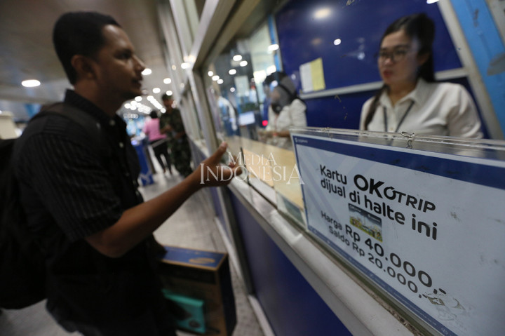 Pelanggan cukup membayar maksimal Rp5.000 untuk satu tujuan perjalanan, sekalipun dengan bergonta-ganti moda transportasi umum, mulai dari angkot, Kopaja/Metro Mini, hingga Transjakarta. 