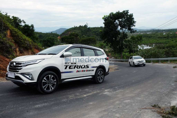 Seru-Seruan Jajal All New Daihatsu Terios di Padang