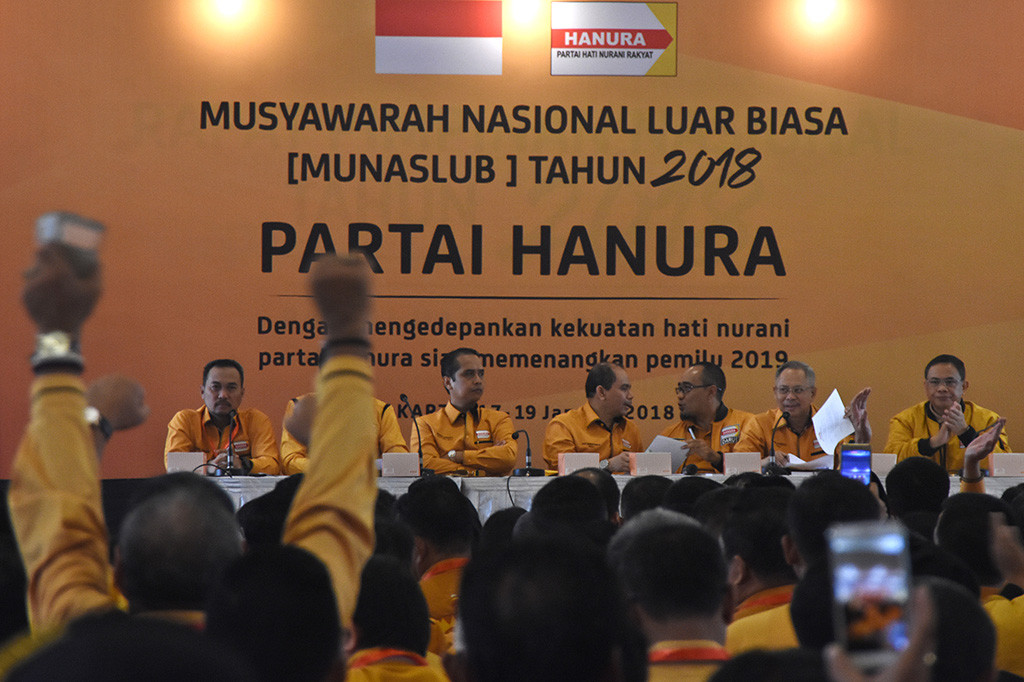 Pengangkatan Daryatmo diakukan setelah 27 DPD dan 401 DPC Hanura memutuskan memberhentikan Oesman Sapta Odang atau OSO sebagai Ketua Umum Partai Hanura.